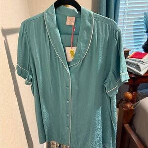 Cabernet Teal Satin Short Sleeve Pajama Top with White Piping